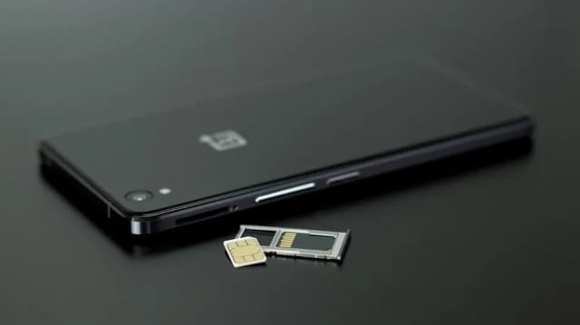 Jak podłączyć pendrive do telefonu i uniknąć problemów z transferem